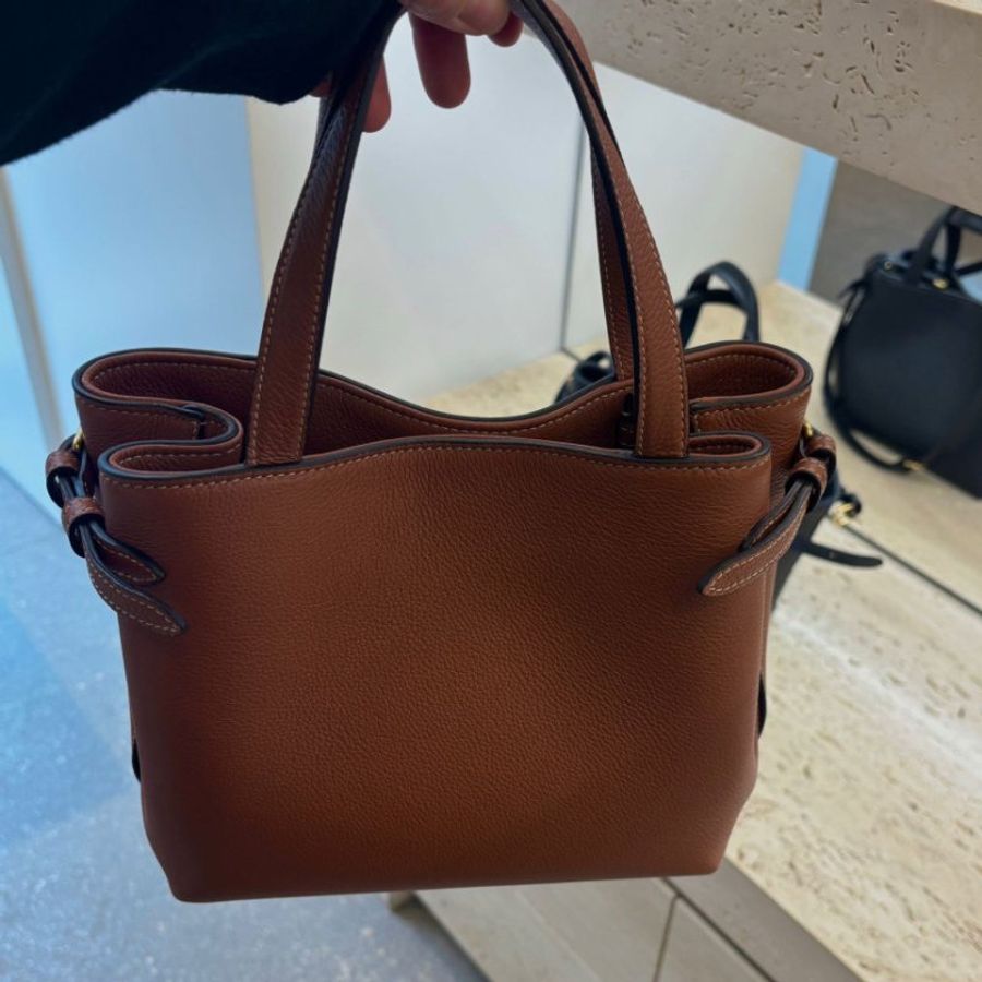 🎉新品好折扣✨Celine 118613 Mini cabas anais 凱旋門粒面小牛皮包 棕色﻿-2