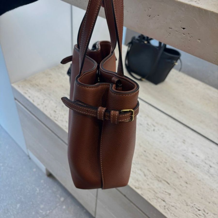 🎉新品好折扣✨Celine 118613 Mini cabas anais 凱旋門粒面小牛皮包 棕色﻿-3
