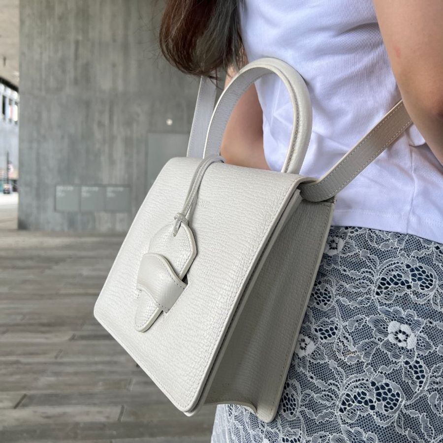 Loewe Vintage Barcelona中古白色葉子原裝肩帶手提肩背斜孭包-11