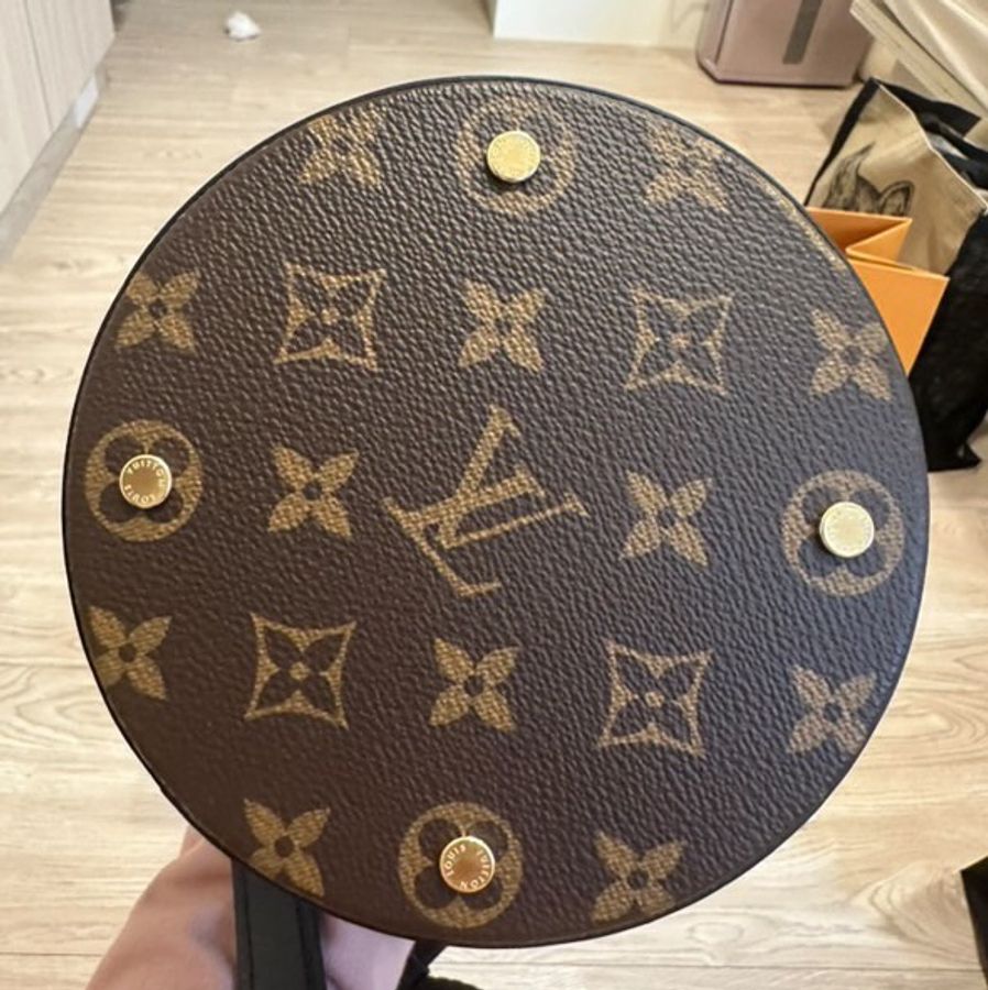 LV Canoé 水桶包 9.7成新-3