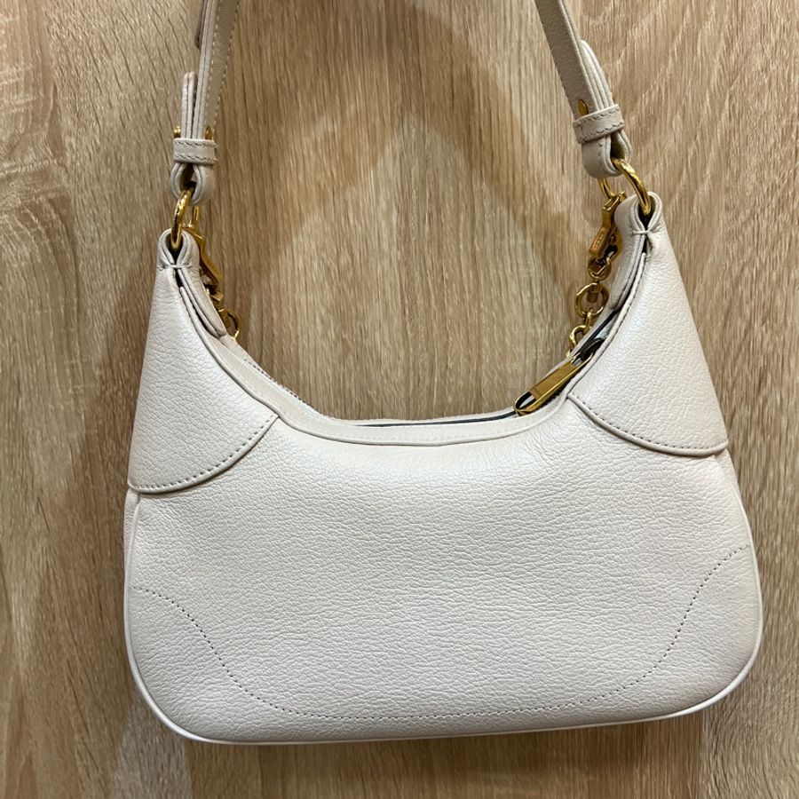 Gucci 淺灰牛皮Aphrodite霧金釦手提肩斜背彎月包-3