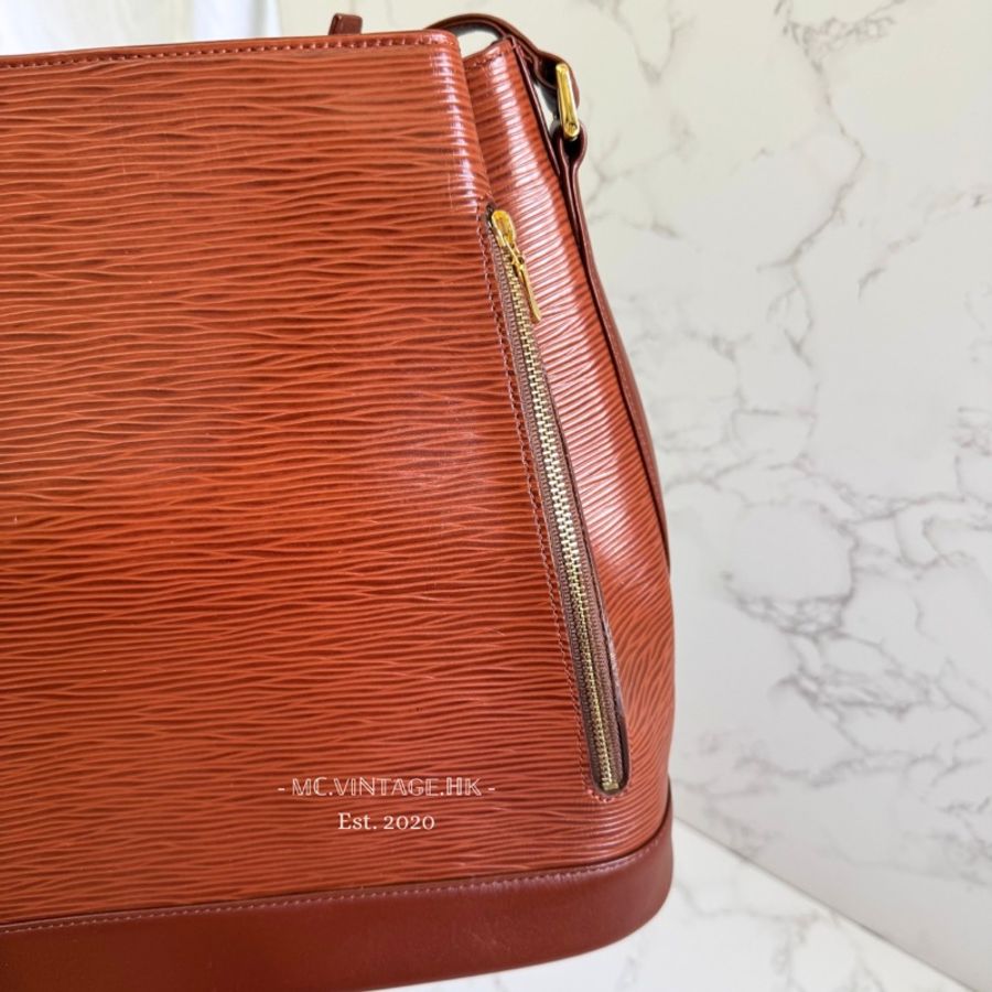 VALENTINO GARAVANI Bucket Bag 水波紋 琉璃金幣 水桶袋-7