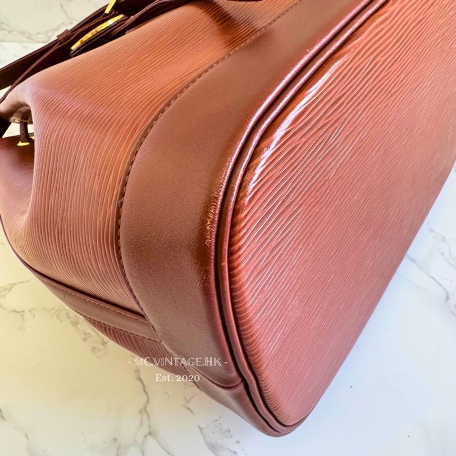 VALENTINO GARAVANI Bucket Bag 水波紋 琉璃金幣 水桶袋-12