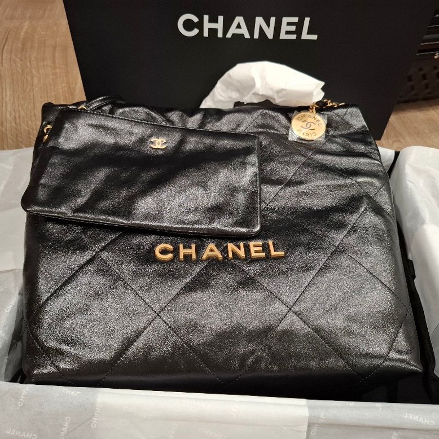Chanel 22 中號黑金 bag-7