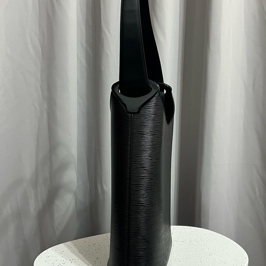 Louis Vuitton 水波紋 Hobo 水桶包-3