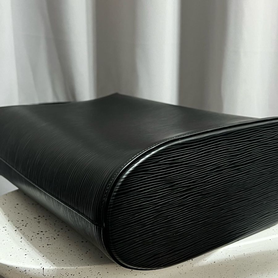 Louis Vuitton 水波紋 Hobo 水桶包-6