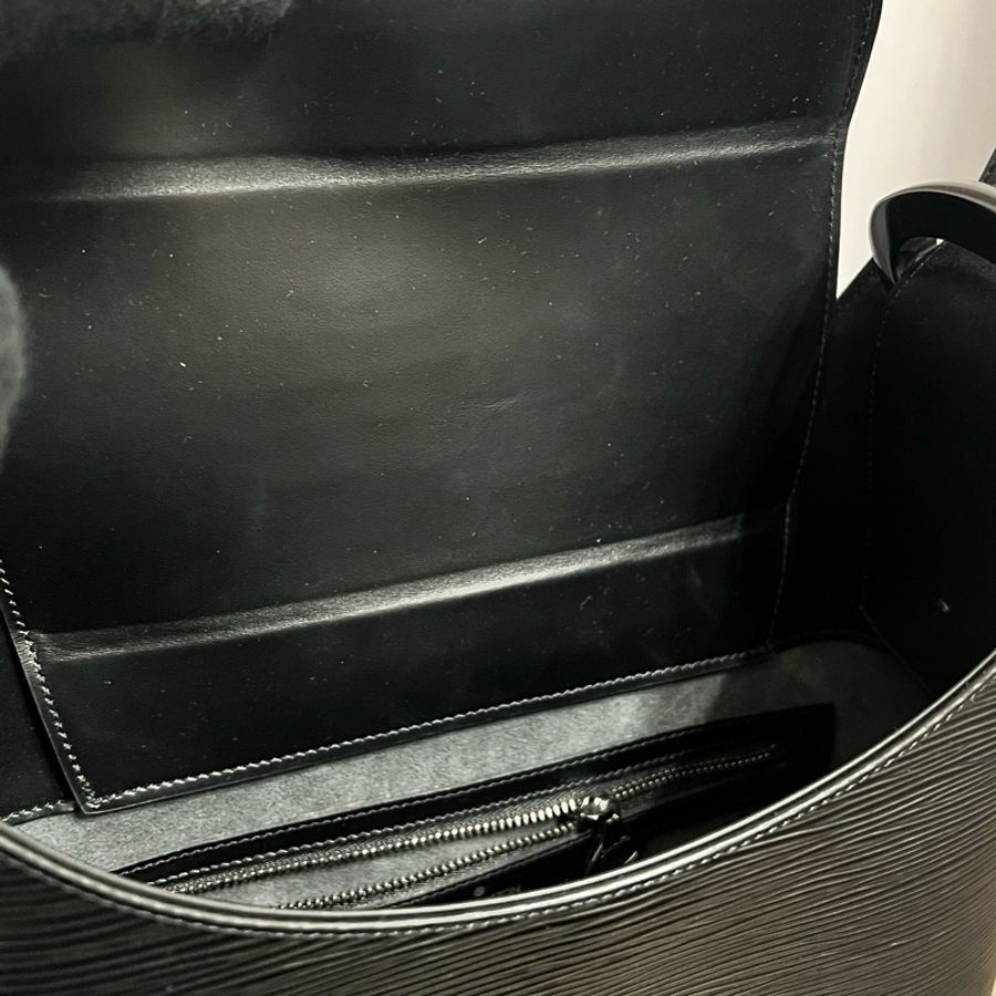 Louis Vuitton 水波紋 Hobo 水桶包-12