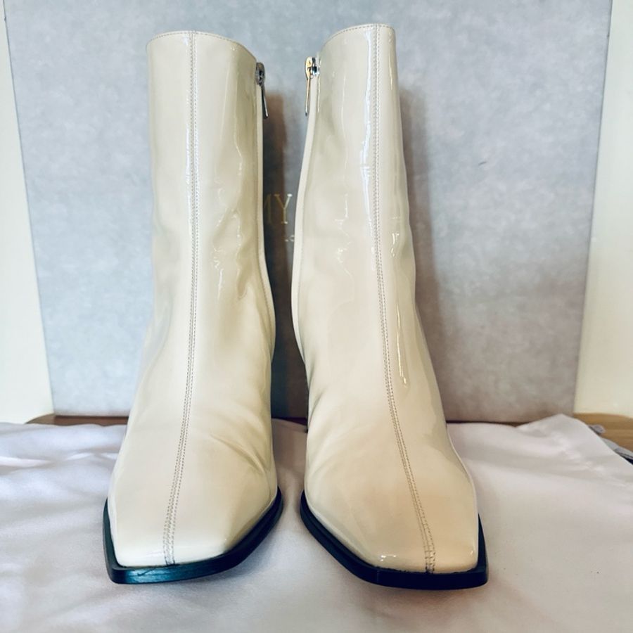 Brand New Jimmy Choo Bryelle 85-0