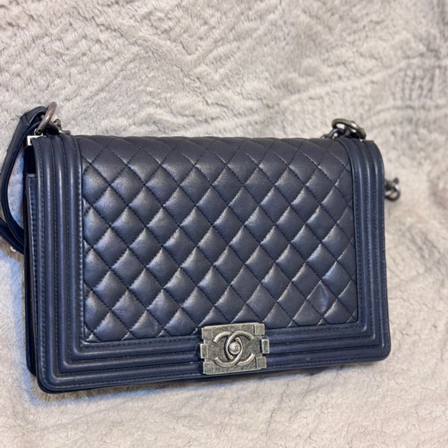 BOY CHANEL 口蓋包   小牛皮、釕金屬(黑）大-0