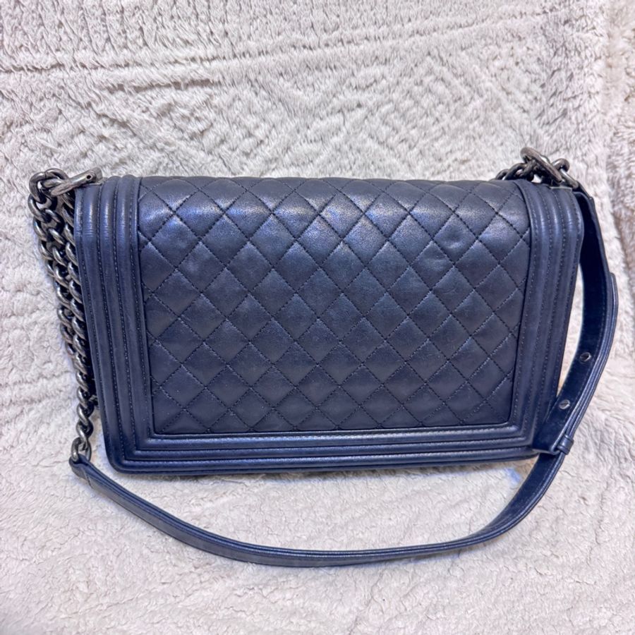 BOY CHANEL 口蓋包   小牛皮、釕金屬(黑）大-1