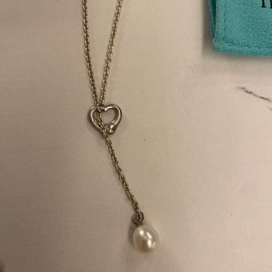 Tiffany & Co. Open Heart 套鎖項鍊。 純銀鑲真珠 7.5-8mm-9