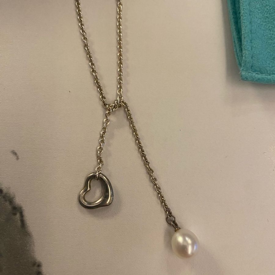 Tiffany & Co. Open Heart 套鎖項鍊。 純銀鑲真珠 7.5-8mm-10