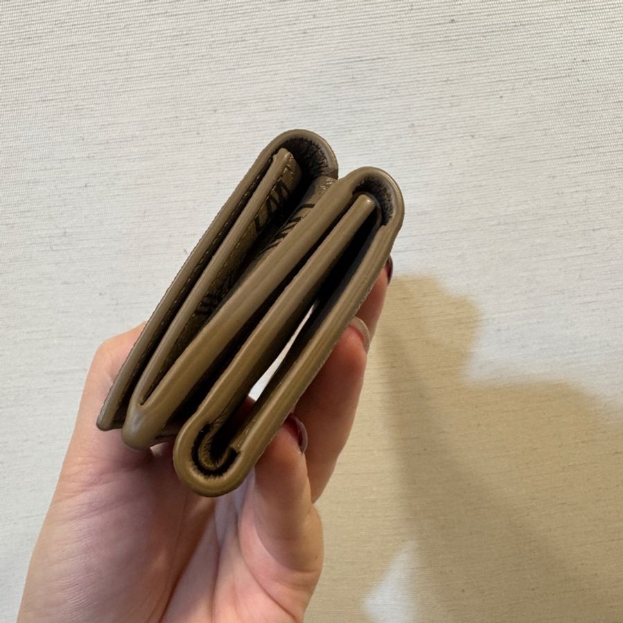 Balenciaga 品牌印花PVC拼牛皮零錢袋三折短夾-2
