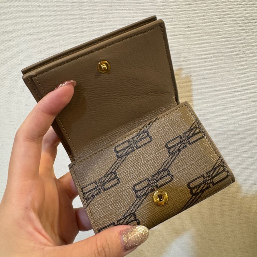 Balenciaga 品牌印花PVC拼牛皮零錢袋三折短夾-7