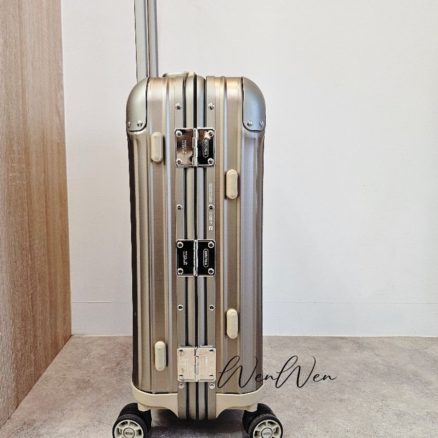 Rimowa 鈦金色鋁合金21吋登機箱 官方型號[9235203400]-3