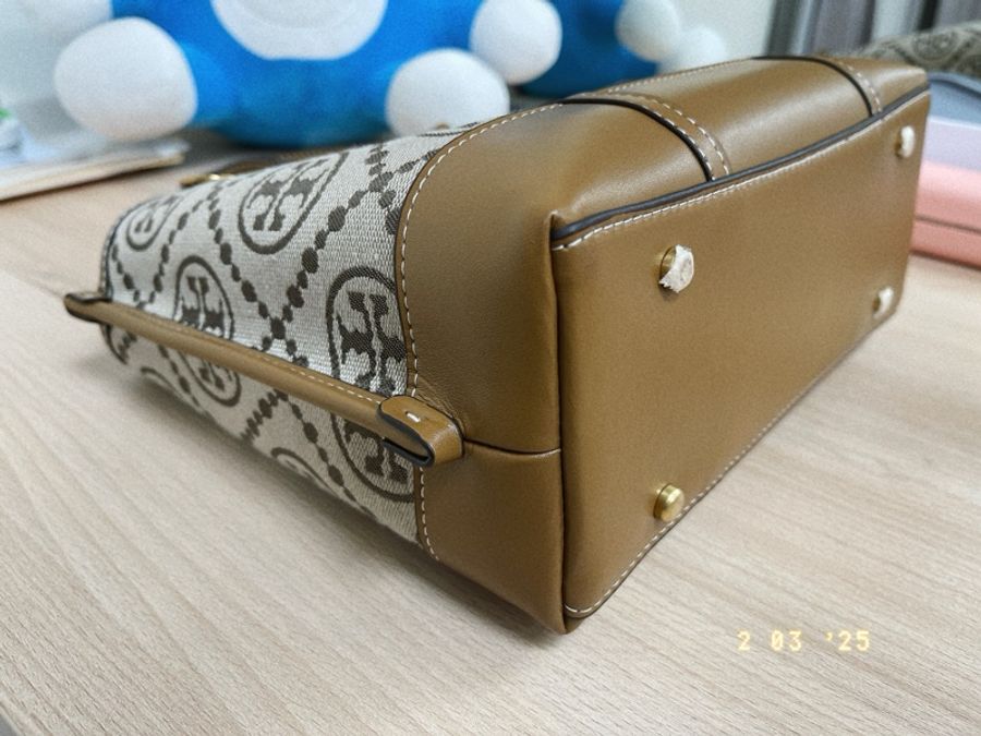 Michael Kors MK滿版 水餃包 女生包包 手提 側背 肩背-6