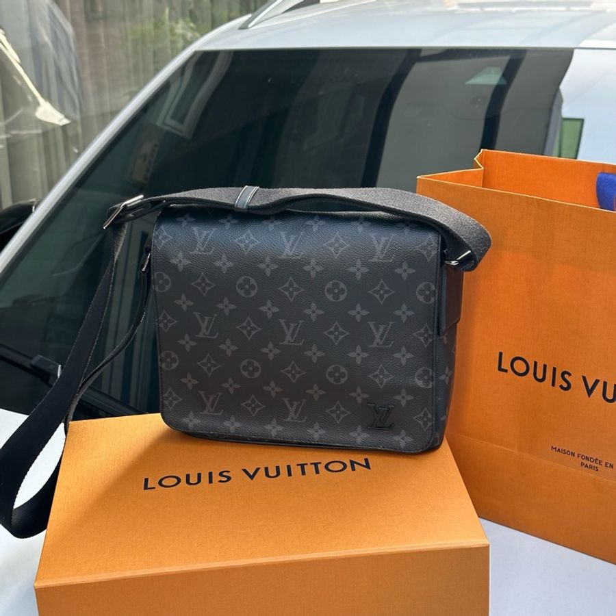 超便宜🌟 #LV #黑武士 #芯片款 #district #郵差包 PM M46255-7