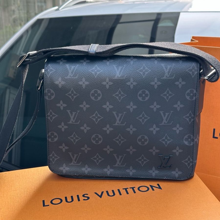 超便宜🌟 #LV #黑武士 #芯片款 #district #郵差包 PM M46255-9