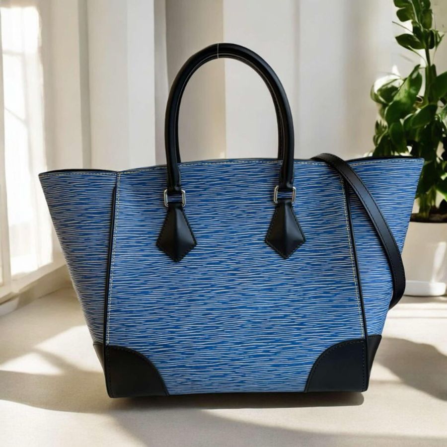 LV EPI水波紋手緹兩用包 藍色-1