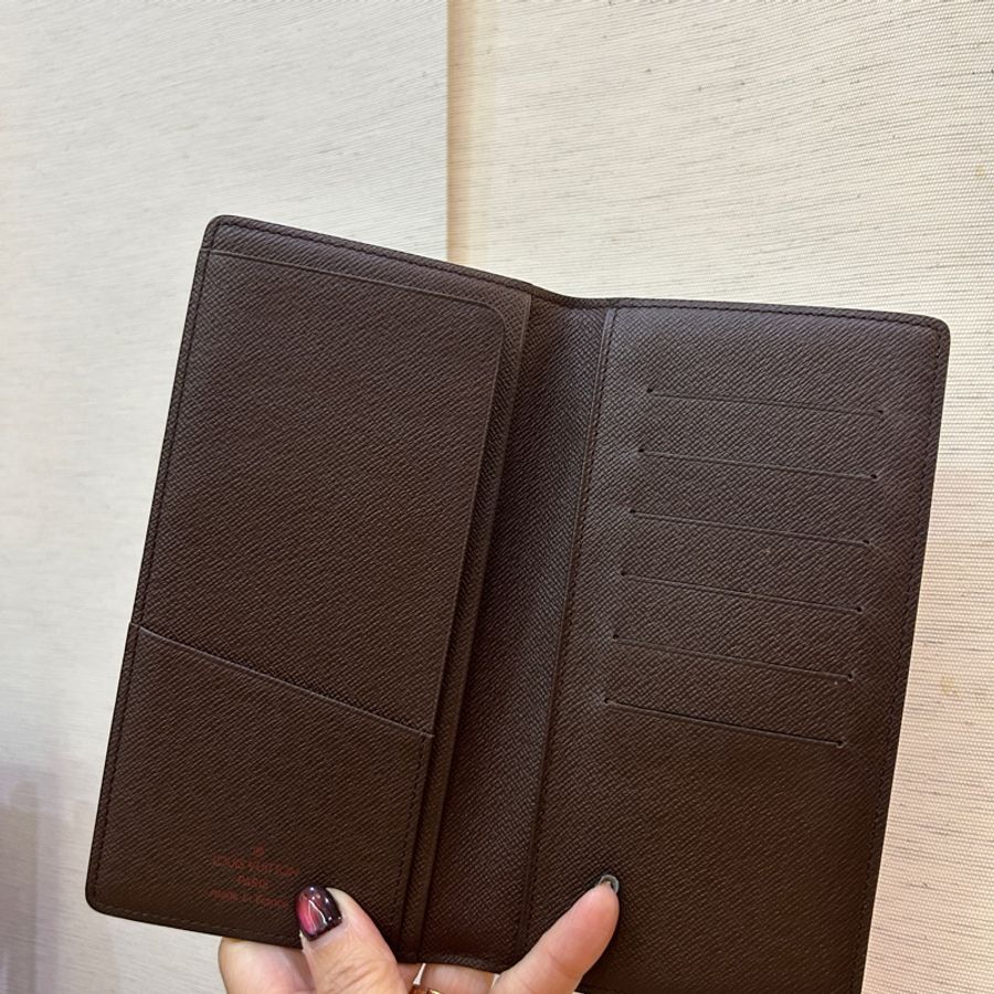 LV 咖棋盤格6卡對開長夾-2