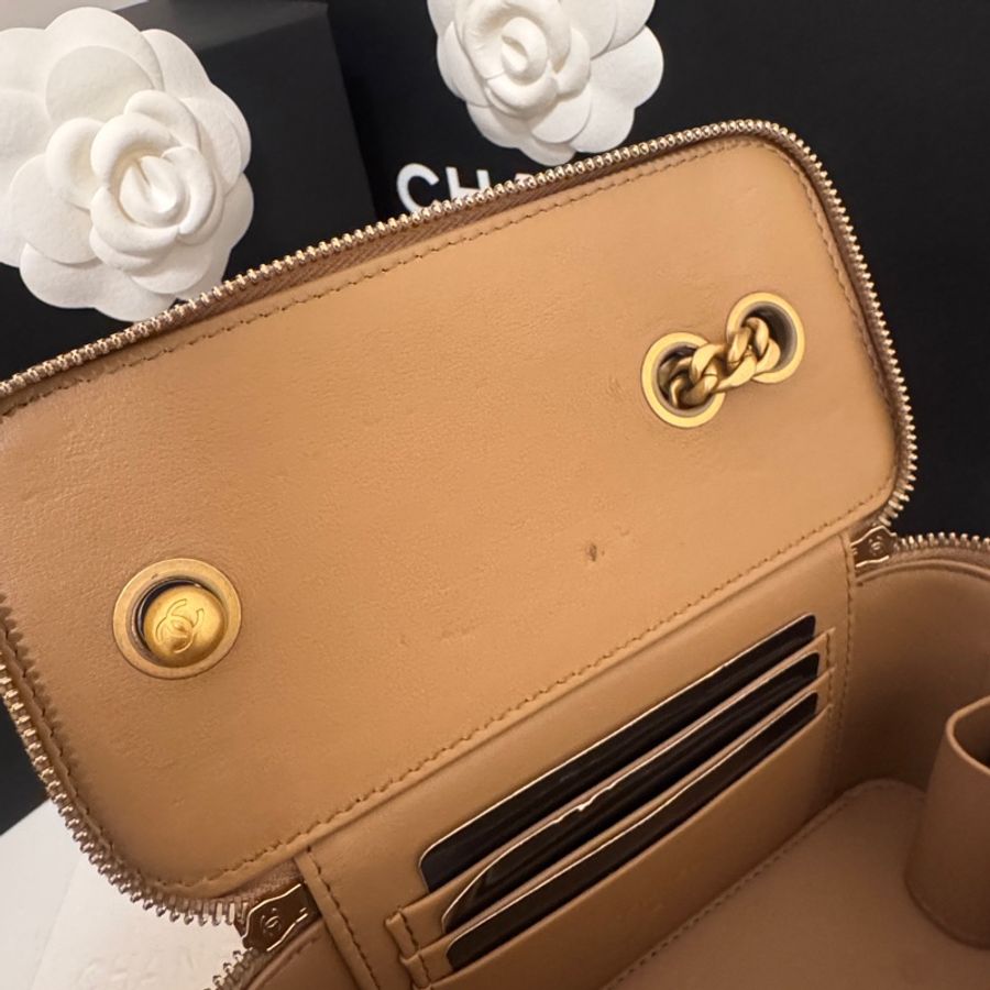 CHANEL 22K羊皮調節金柱長盒子-12