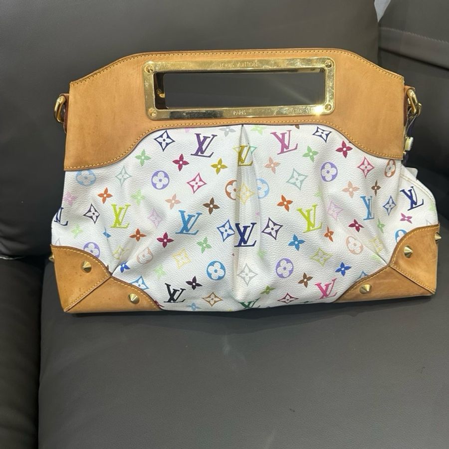 lv 白三彩judy中号腋下包-2