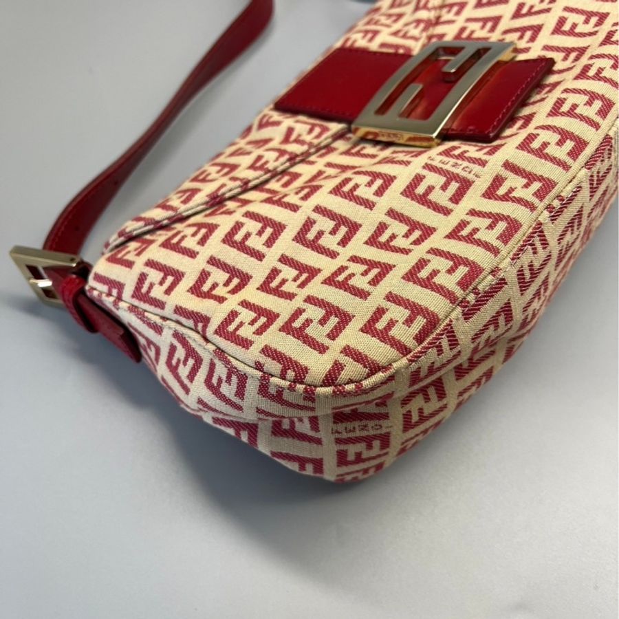🏷️ Fendi 法棍包-5