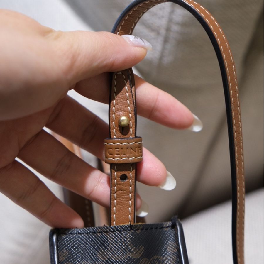 CELINE 經典TRIOMPHE系列mini直立式手提/斜背包-11