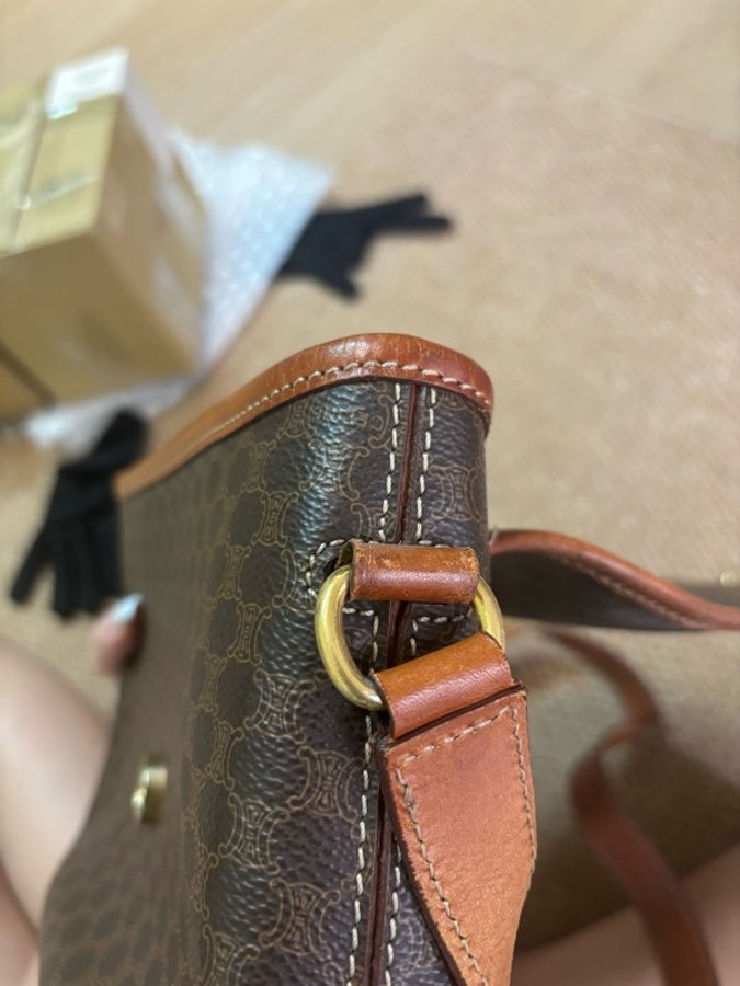 🏷️ Celine 凱旋門斜背包-32