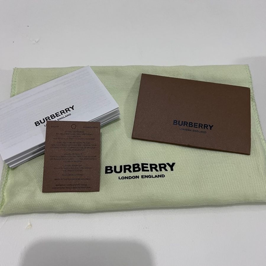 Burberry 經典格紋短夾-12
