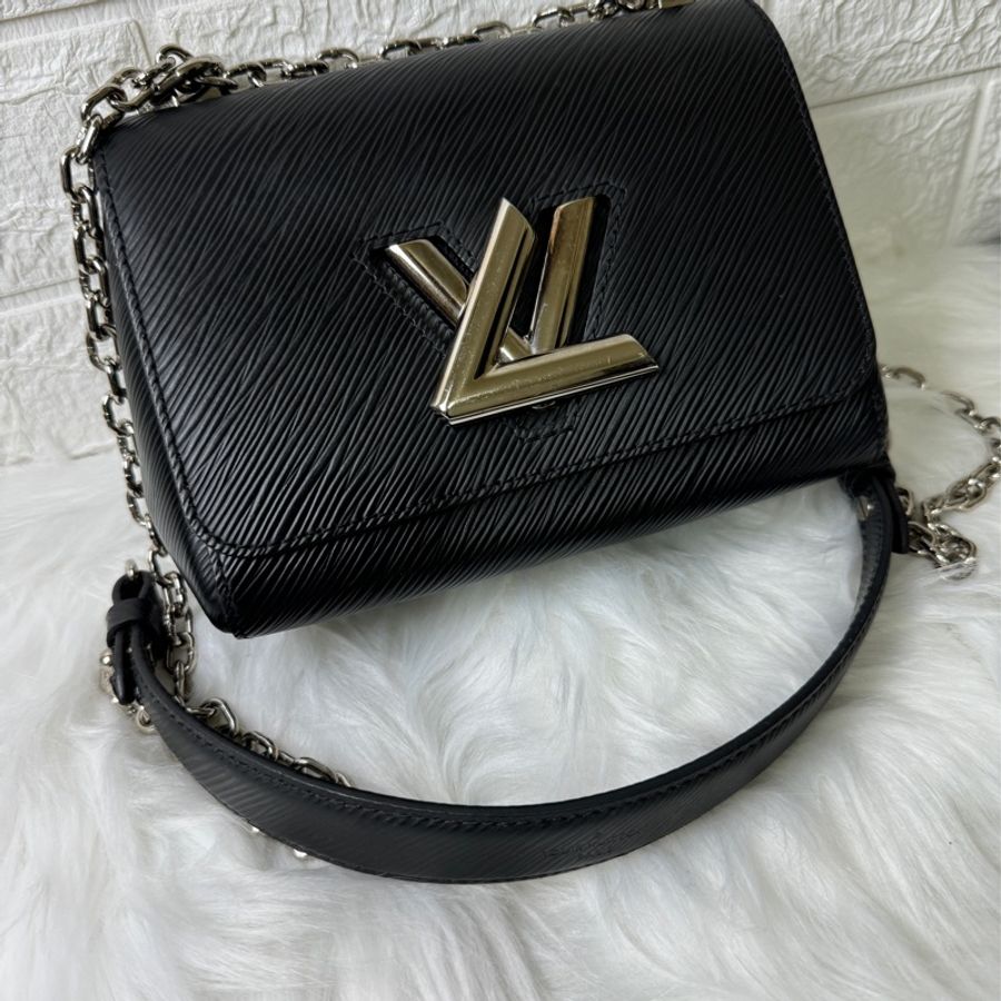 Louis Vuitton EPI Twist 牛皮銀釦斜背包-PM(M55224-黑)-2