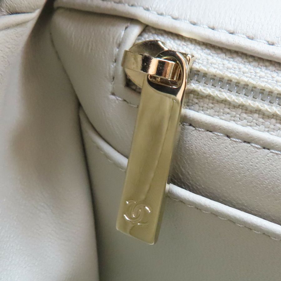 灰色羊皮 Mini Matelasse 鍊帶 肩背包 A35200-15