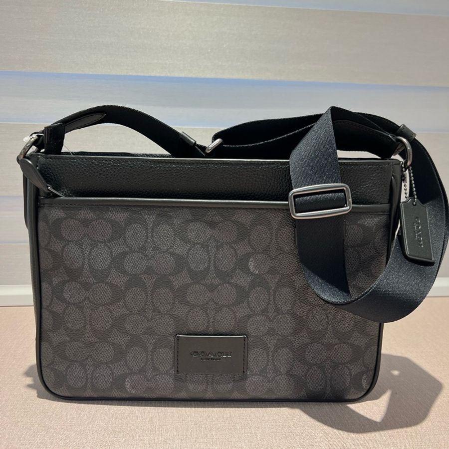 🔥🔥🔥保證真品Coach signature 男士肩背/斜背包-1
