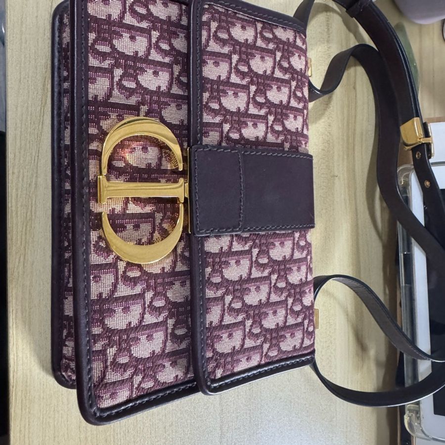 Dior Montaigne 30 酒紅緹花掀蓋蒙田包-0
