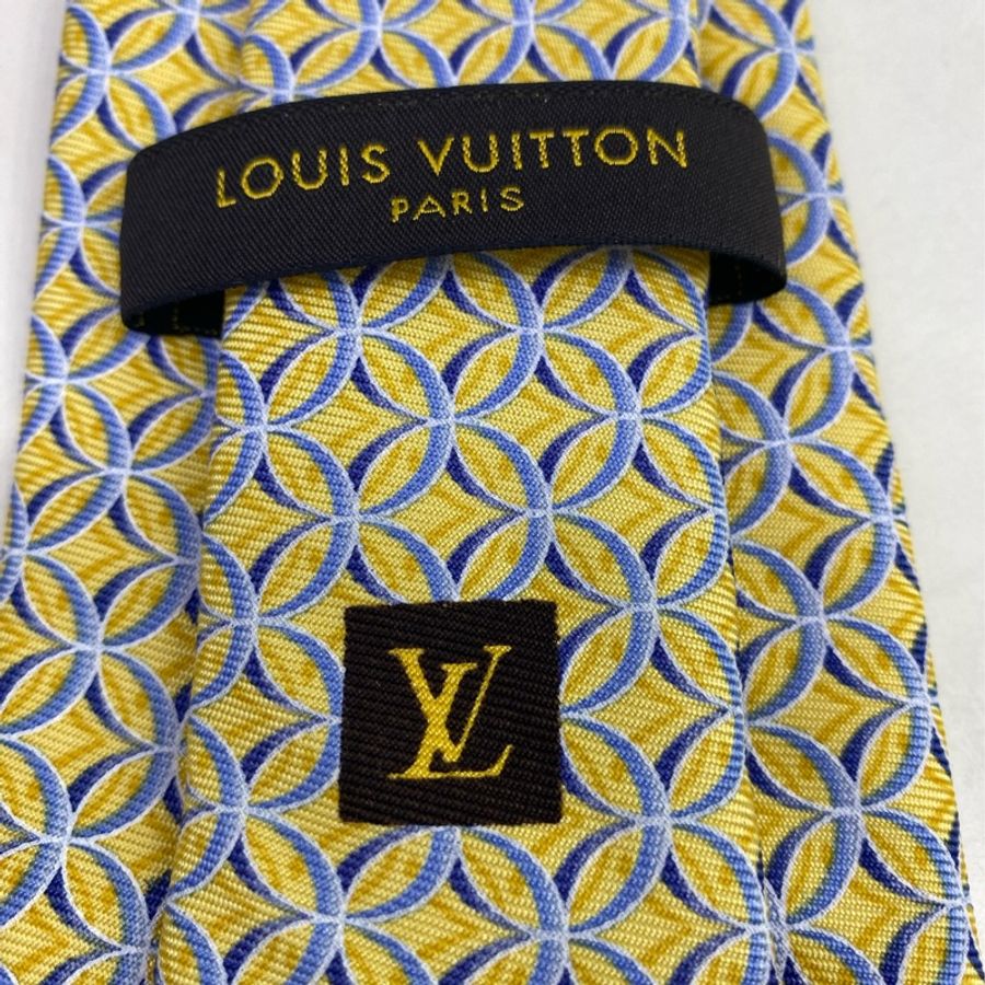 - LOUIS VUITTON Ties-9