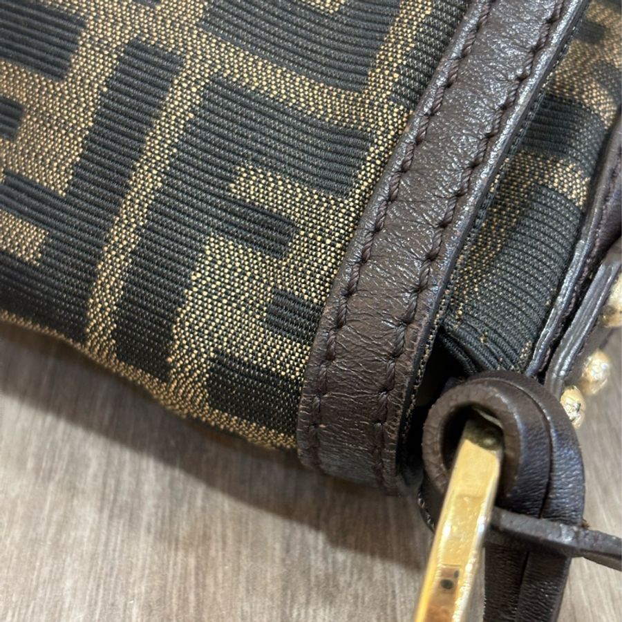 FENDI FF logo BAGUETTE 咖啡 牛皮 皮革 緹花布 老花 字紋 原花 手提包 肩背包 貝貴提-9