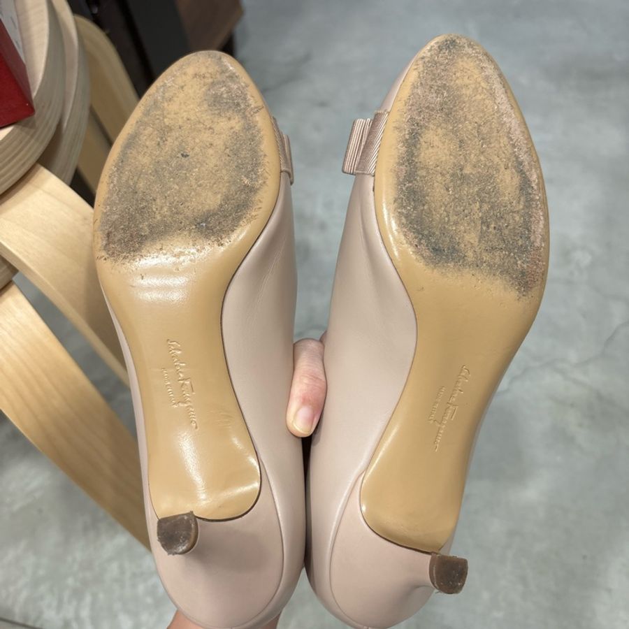 salvatore ferragamo百貨公司購入 經典裸粉色 跟鞋-8