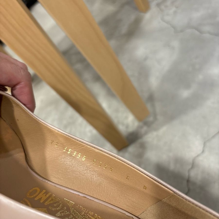 salvatore ferragamo百貨公司購入 經典裸粉色 跟鞋-9