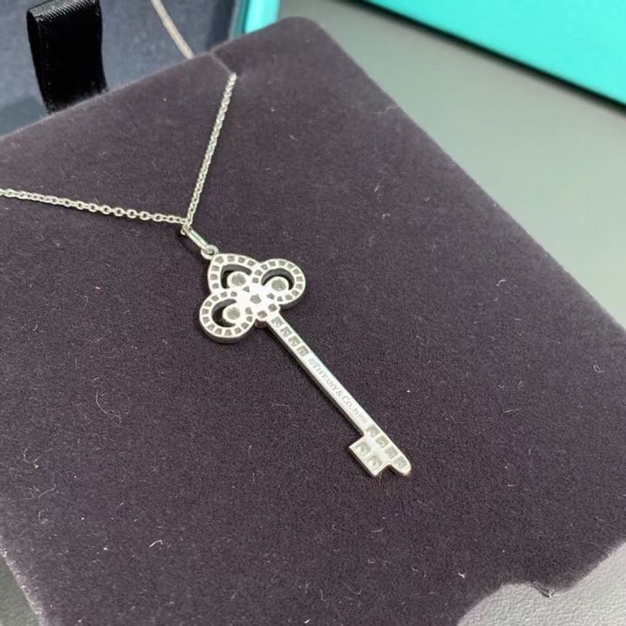 Tiffany蒂芙尼鳶尾花keys 鉑金滿鑽鑰匙滿鑽項,2024購入-2