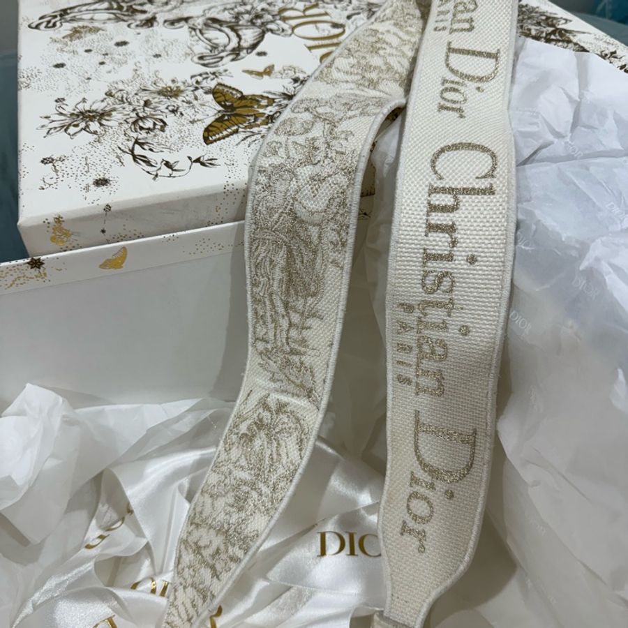 Diro 白金（黛妃款）聖誕季節限定款-11