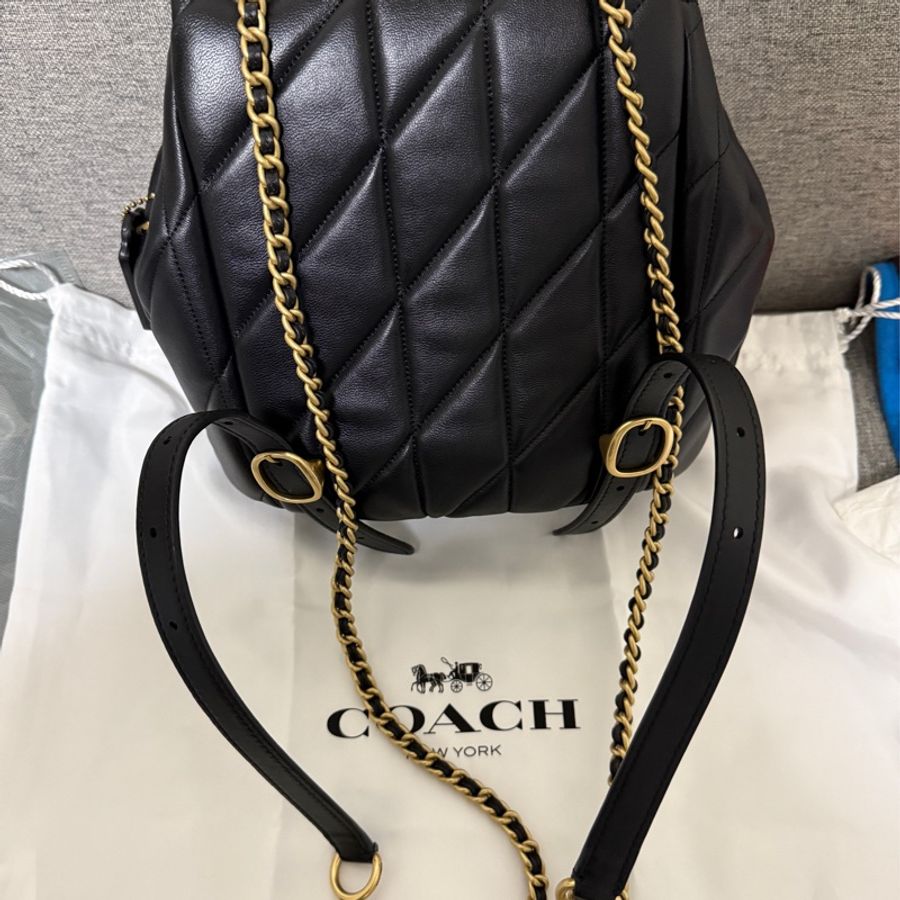 Coach Tabby羊皮小香風鏈條後背包 黑色-1