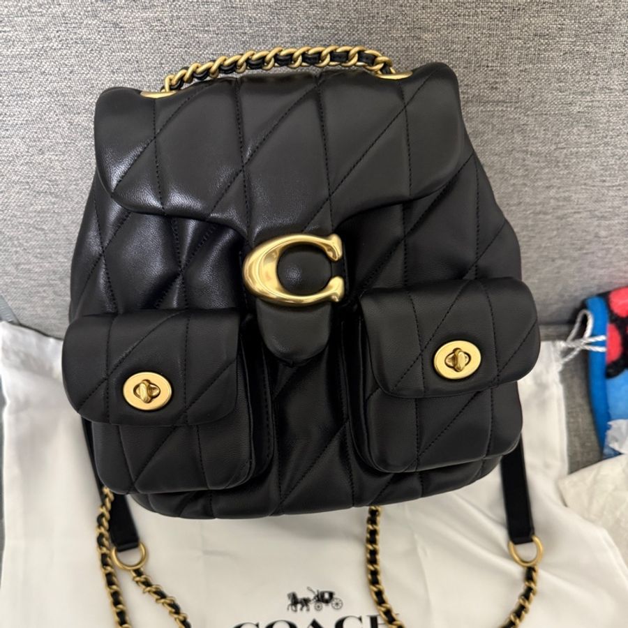 Coach Tabby羊皮小香風鏈條後背包 黑色-9