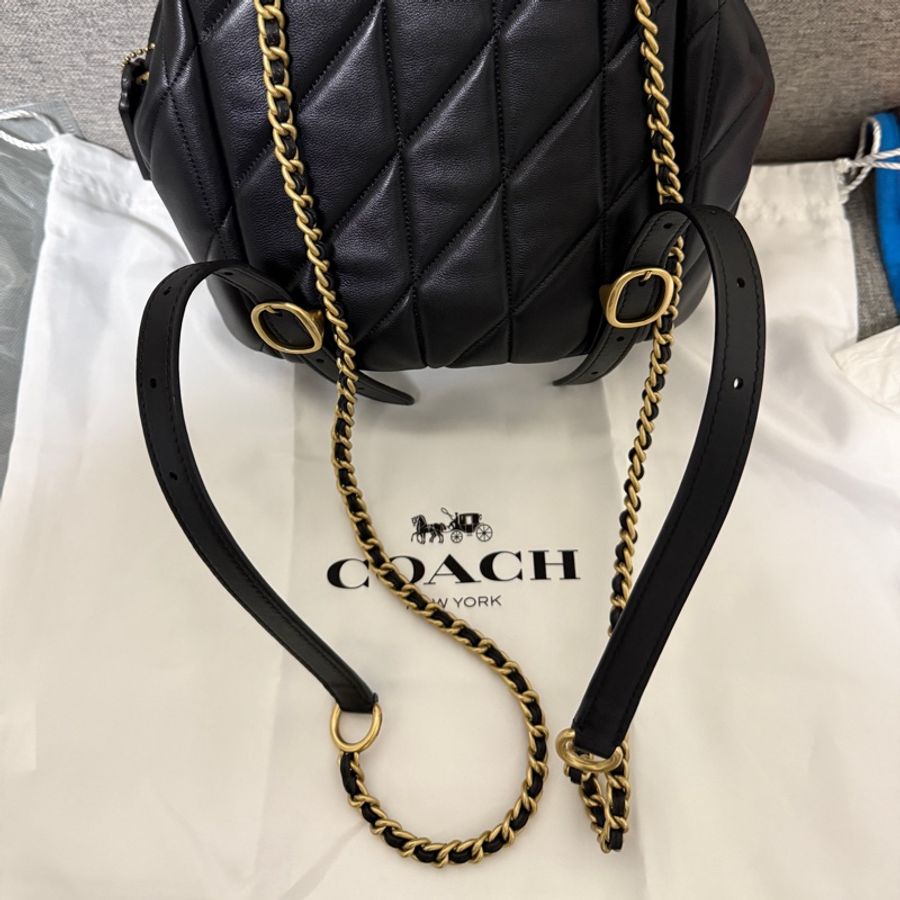 Coach Tabby羊皮小香風鏈條後背包 黑色-15