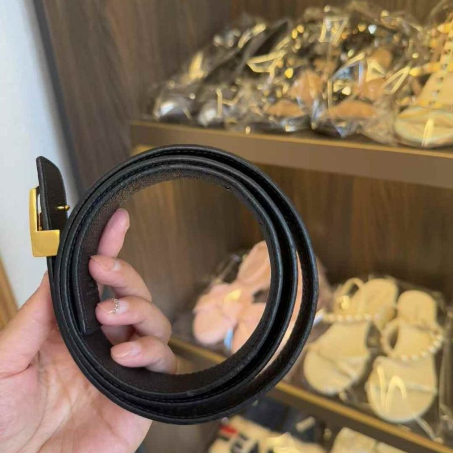 Lv 腰帶 90號 金屬有磨損整體很新-1
