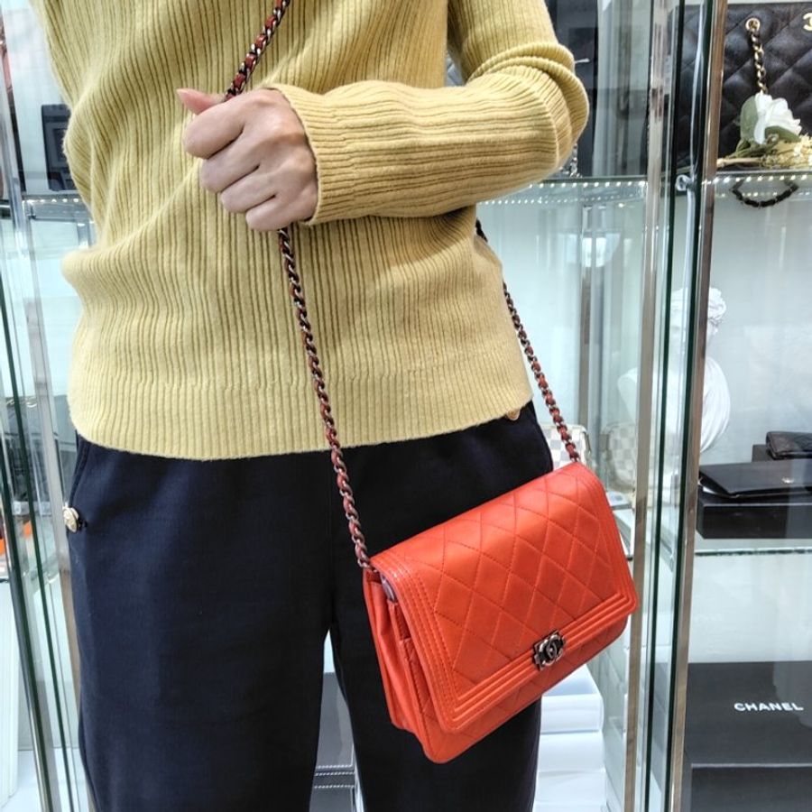 Chanel LeBoy Wallet On Chain (RED)-0