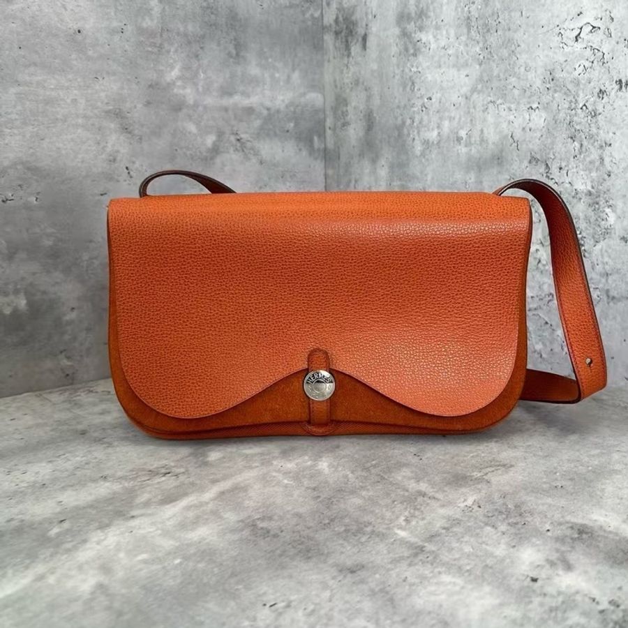 NOW BAGS｜【二手代購】  Hermes Colorado vintage橘色馬鞍包-1