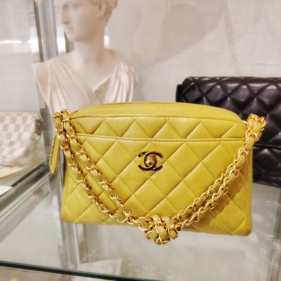 Chanel Matelasse Turn Lock handbag-5