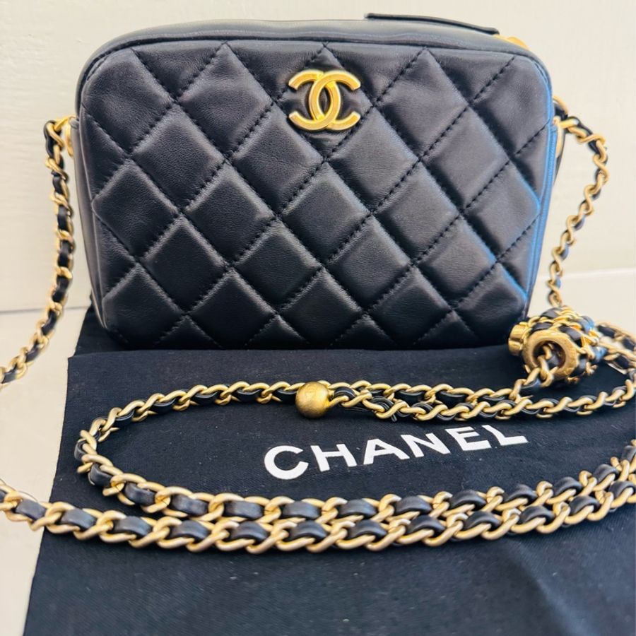Chanel 黑色菱格核桃調節相機鏈包-0