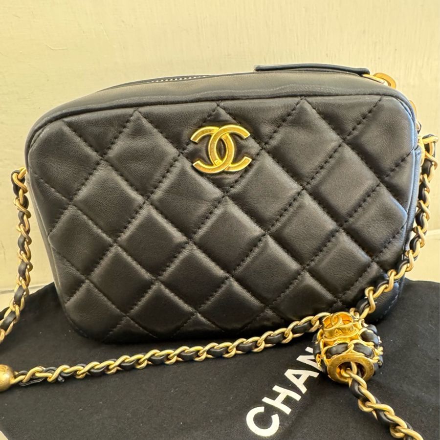 Chanel 黑色菱格核桃調節相機鏈包-15
