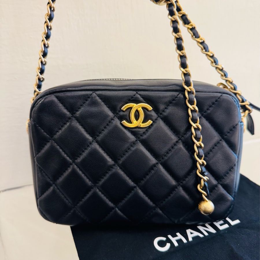 Chanel 黑色菱格核桃調節相機鏈包-25